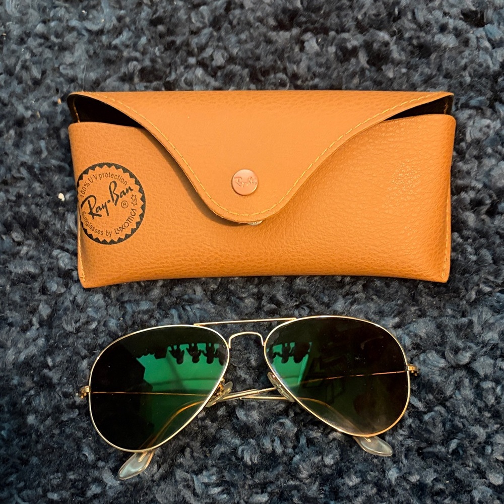 Ray-Ban Classic Aviator Sunglasses with Brown Case - Gold Frame Brown Lenses